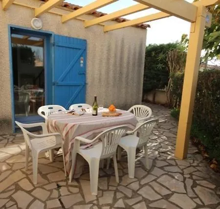 Jolie Maison D'angle 4 Couchages Dans Privee A 300m De La Lrhp47 Portiragnes